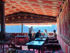 Příroda nedaleko luxury tent