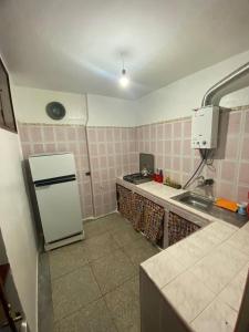 O bucătărie sau chicinetă la Casa Relax +9 fotografii