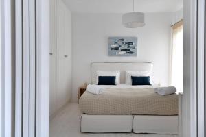 Zdjęcie z galerii obiektu Luxury Paros Villa Villa Calypso Beautiful Serene Sleeps Up To 11 Glisidia w mieście Paros
