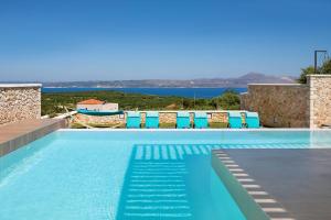 Fotografia z galérie ubytovania Deluxe Crete Villa Villa Kronos 3 Bedroom Sea View Chania v destinácii Kambiá