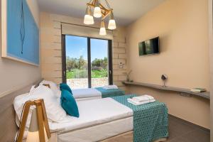 Fotografia z galérie ubytovania Deluxe Crete Villa Villa Kronos 3 Bedroom Sea View Chania v destinácii Kambiá + 37 fotografií
