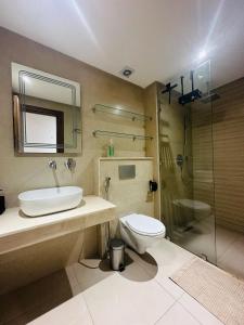 Phòng tắm tại 3 bedroom apartment