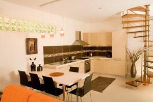 A kitchen or kitchenette at Executive Rhodes Villa 4 Bedroom - 4 Bathroom Bd Villa Pefkos