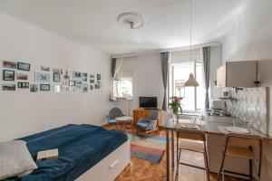 Kuchyňa alebo kuchynka v ubytovaní BudaFlats Apartments II.