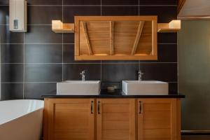 Imagen de la galería de Courtyard Shangri-la 藏舍小院, en Shangri-La