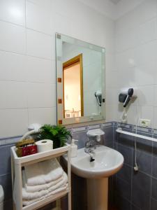 A bathroom at VV El Picón
