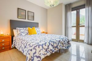 Una cama o camas en una habitación de Cozzy Carolina III