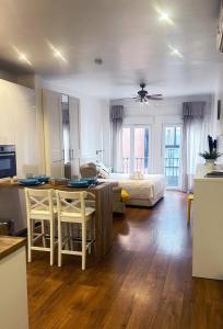 เตียงในห้องที่ Urban Flat Class