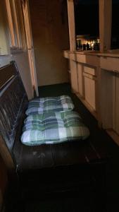 a bed sitting on the floor in a room at # PREMIUM # Monteur-Paradies Mittelfranken 2 in Niederdorla