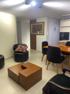 Χώρος καθιστικού στο Apartamento amoblado en la ciudad de Pereira