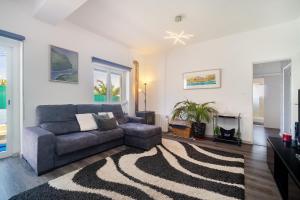 Χώρος καθιστικού στο WHome Sea Breeze House with Pool & BBQ in Ericeira