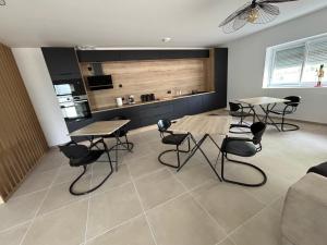 Kuchyň nebo kuchyňský kout v ubytování Chambre d'hôtes AU CHAUVET