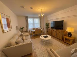 TV a/nebo společenská místnost v ubytování 14B Howard Place