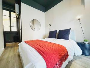 Posteľ alebo postele v izbe v ubytovaní Suite Opium - Check in h24 - proche gare Perrache