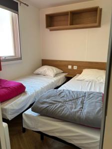 Postel nebo postele na pokoji v ubytování M H 3 Chambres + 12 fotografií