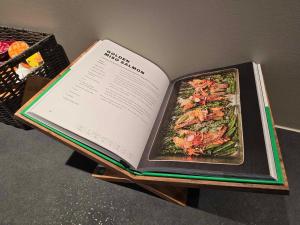 Φαγητό σε αυτό το διαμέρισμα ή κάπου εκεί κοντά +11 φωτογραφίες