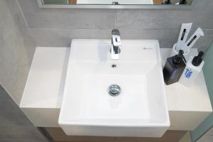 Ένα μπάνιο στο Riveria City KL Sentral by Nest Suite