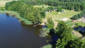 WygonDomek nad Jeziorem Okrągłe plaża, pomosty wędkarskie, kajaki, jacuzzi, sauna的相册照片