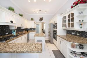 Η κουζίνα ή μικρή κουζίνα στο Prospect Oasis