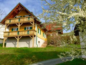 Budynek, w którym mieści się apartament