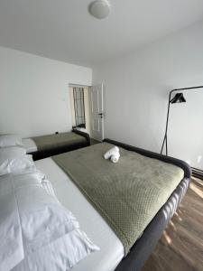 Postel nebo postele na pokoji v ubytování Starigrad Paklenica-Josipa apartmani