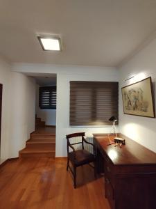 Kép ISLAND Time Deluxe Apartment Downtown 3 floors szállásáról Híoszban a galériában