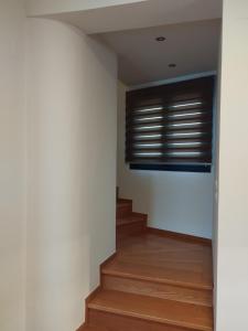 Kép ISLAND Time Deluxe Apartment Downtown 3 floors szállásáról Híoszban a galériában