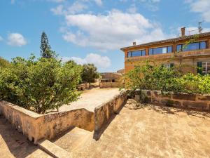 Gambar di galeri bagi This finca has its own private access to the beautiful sandy beach Es Trenc di Campos