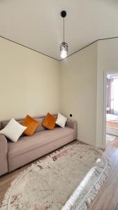 Posezení v ubytování Уютная квартира-ЖК Adele