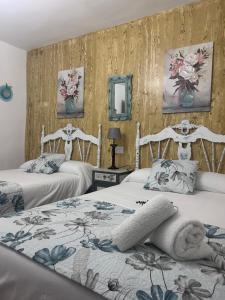 Katil atau katil-katil dalam bilik di Casa Rural La Simona +56 gambar