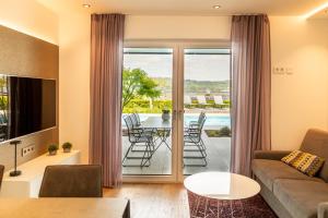 Ruang duduk di Paradisio Poolsuite Sundeck in Bodman am Bodensee