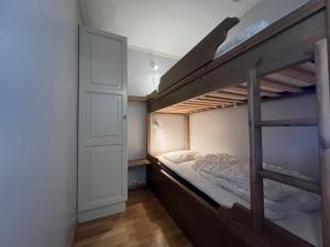 Ένα ή περισσότερα κρεβάτια σε δωμάτιο στο Appartment at Stølstunet in Beitostølen +17 φωτογραφίες