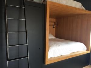 En eller flere senge i et værelse på Ô51 + 36 billeder