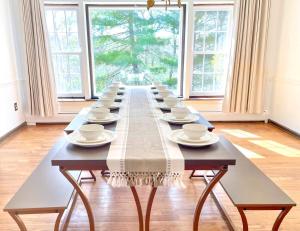 Fotografie z fotogalerie ubytování Lakeside Home v destinaci Brookfield + 24 fotografií