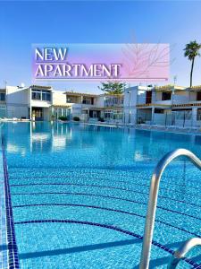 Swimmingpoolen hos eller tæt på Bebo House 363