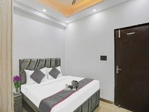 Fotografie z fotogalerie ubytování Townhouse Hotel The Rasa A Premium Park Near Onyx Mall Vasundhara v destinaci Ghaziabád