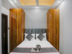 Fotografie z fotogalerie ubytování Townhouse Hotel The Rasa A Premium Park Near Onyx Mall Vasundhara v destinaci Ghaziabád