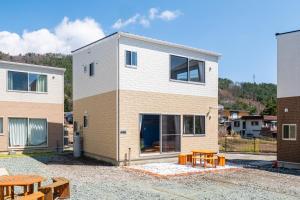 Budova, kde se vila nachází