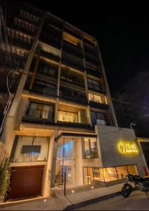 Budova, kde se aparthotel nachází