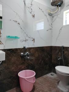 Vannituba majutusasutuses Teja Residency