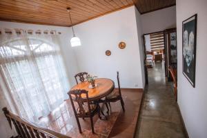 Imagem da galeria de Charming Retreat with Pool in Maharagama, Colombo em Maharagama