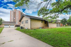 Gallery image of East Side Oasis 3BR 2 BA Coffee 5Min to Town East in Wichita