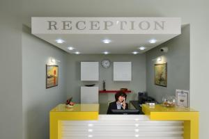 Vstupní hala nebo recepce v ubytování Hotel Hello Hissar + 37 fotografií