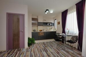 Köök või kööginurk majutusasutuses Hotel Hello Hissar