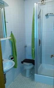 Ένα μπάνιο στο Ferienwohnung Kottulinsky +18 φωτογραφίες