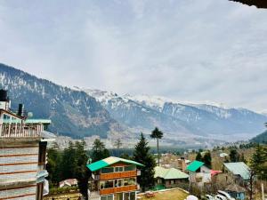 Splošen pogled na gorovje oz. razgled na gore, ki ga ponuja hotel