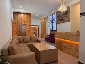 Posezení v ubytování Norbu Healing Hotel