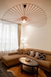 Posedenie v ubytovaní Luxury Modern Designed Oldtown Apartment