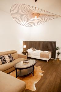 Posedenie v ubytovaní Luxury Modern Designed Oldtown Apartment