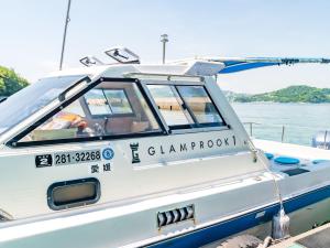 Lanskap alam di dekat tenda glamping